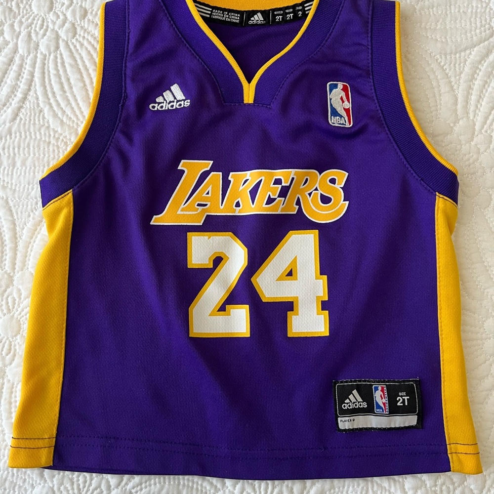 Lakers Kobe #24 Jersey 2T kids boy/girl